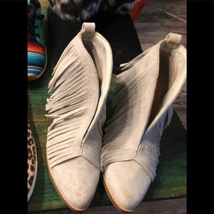 Coconuts  Boots sz 7.5